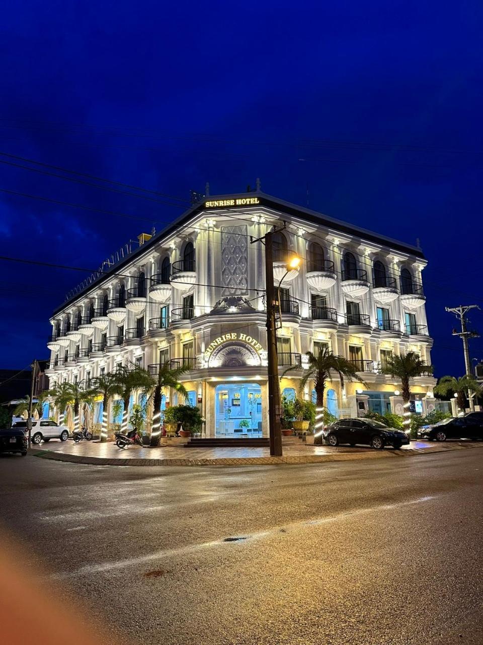 Sunrise Hotel Hà Tiên Buitenkant foto