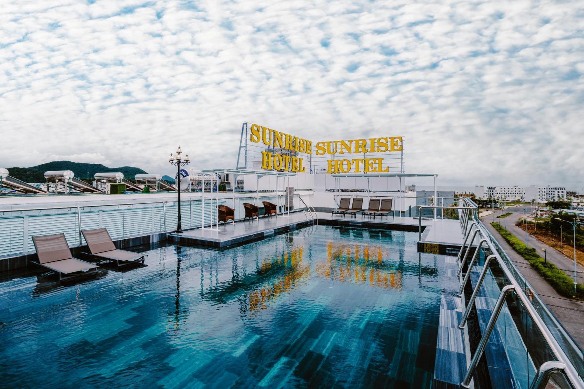 Sunrise Hotel Hà Tiên Buitenkant foto